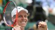 Tomáš Berdych se raduje z postupu do finále Wimbledonu