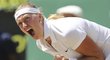 Jo! Petra Kvitová vyhrála v českém semifinále Wimbledonu s Lucií Šafářovou první set v tiebreaku