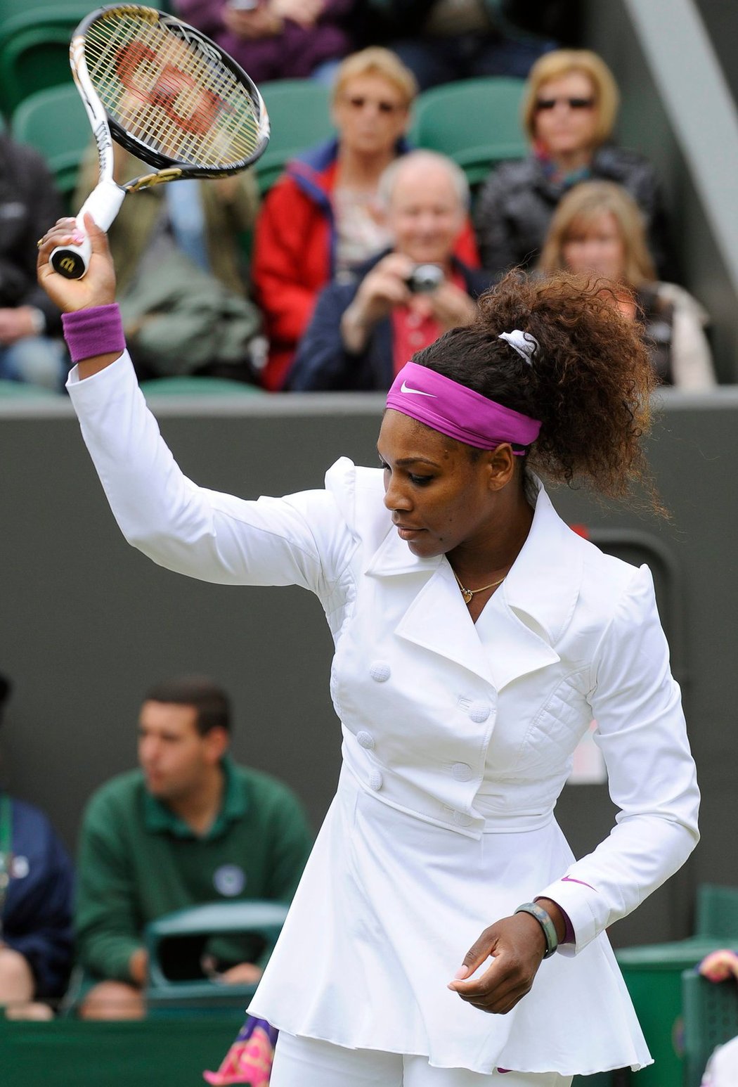 Serena Williamsové je elegance sama