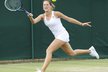 Bojana Jovanovski prohrála ve Wimbledonu s Terezou Smitkovou