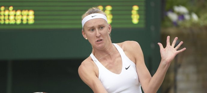 Smitková postupuje ve Wimbledonu dál, ve třetím kole vyřadila Bojanu Jovanovski