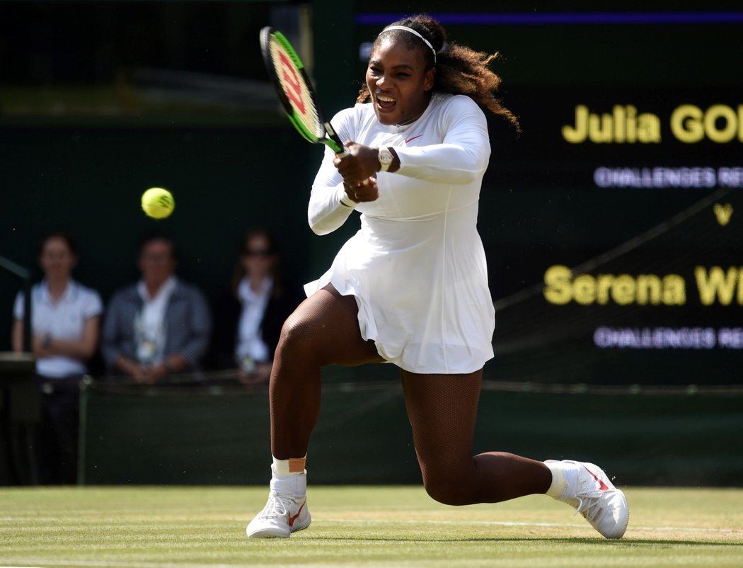 Legendární americká tenistka Serena Williamsová během semifinále Wimbledonu