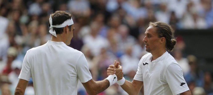 Roger Federer prošel do druhého kola Wimbledonu bez boje