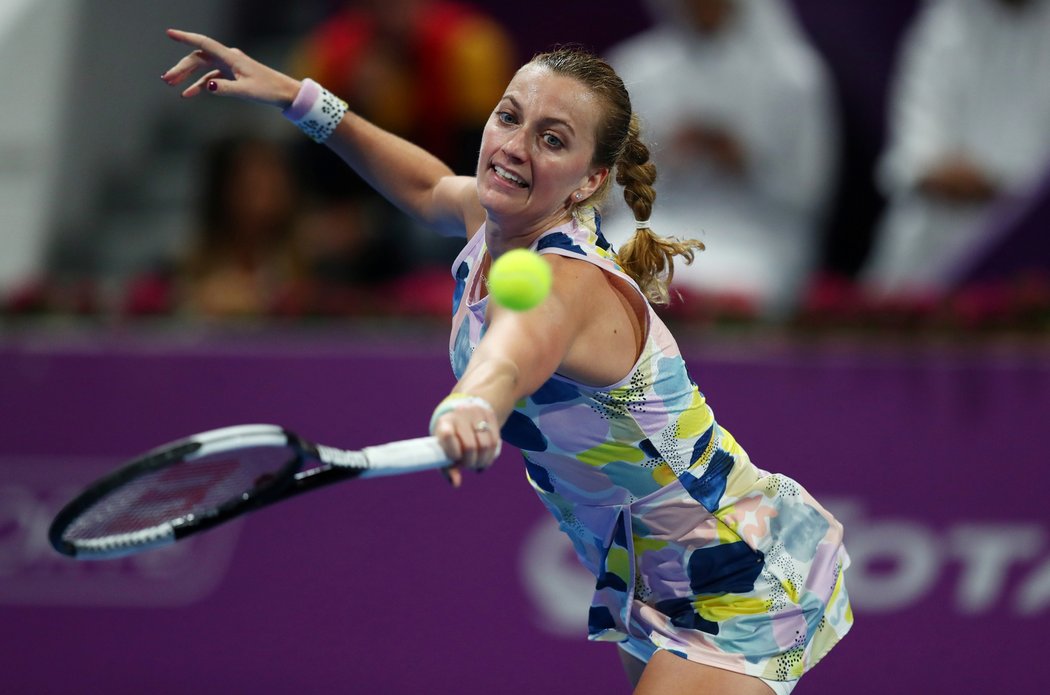 Petra Kvitová na turnaji v Dauhá proti Ashleigh Bartyové