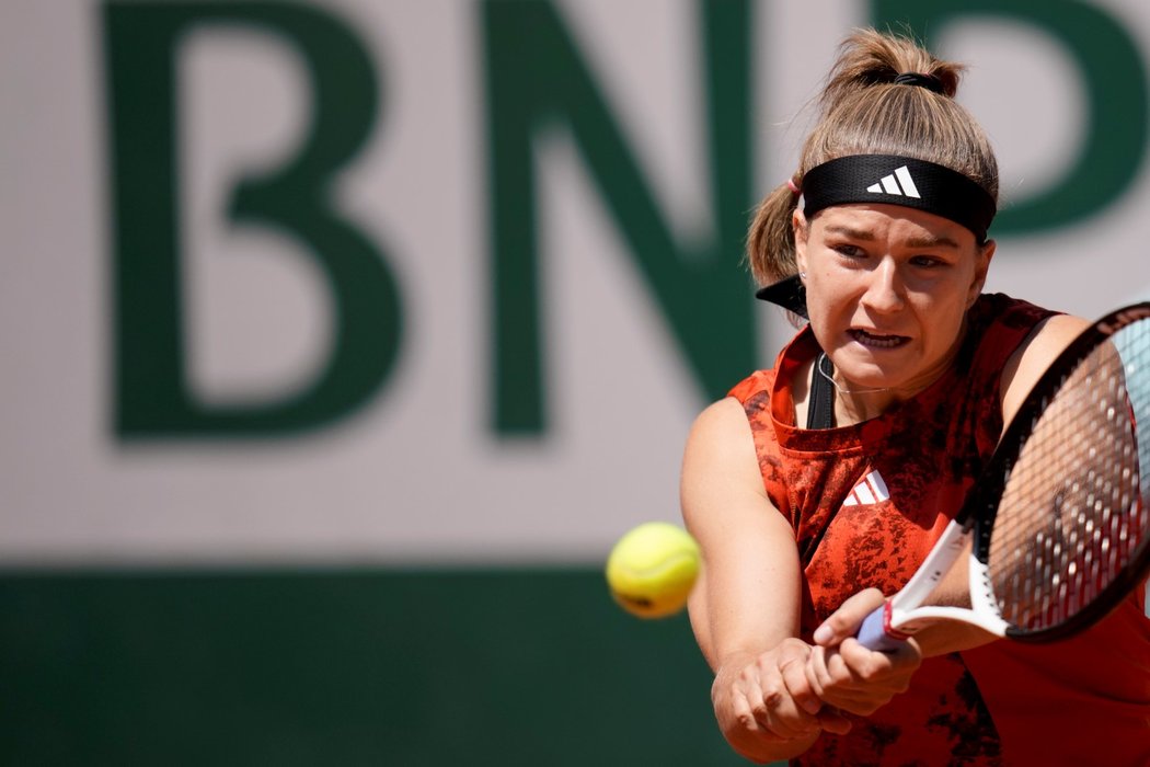 Česká tenistka Karolína Muchová v boji o čtvrtfinále French Open