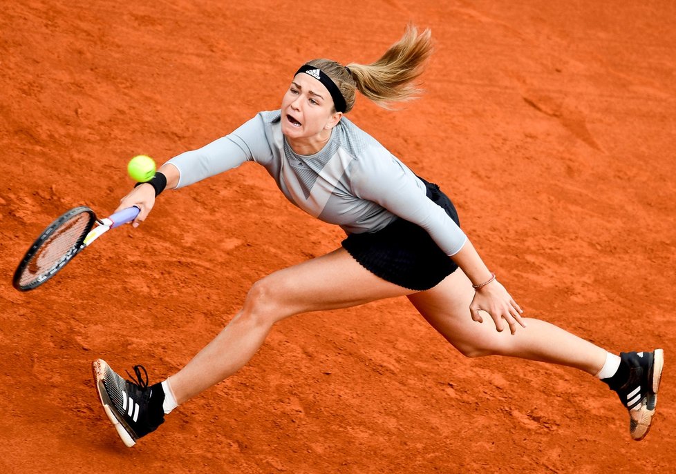 Karolína Muchová se přes divokou kartu dostala až do finále turnaje v Praze, v semifinále porazila Američanku Bernardu Peraovou