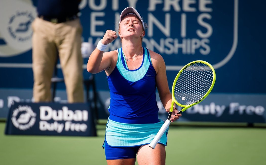 Barbora Krejčíková na turnaji WTA v Dubaji 2021