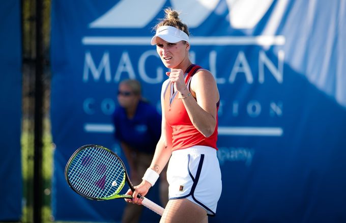 Vondroušová a Martincová slaví v Chicagu osmifinále. Čekají je Švýcarky Vondroušová a Martincová slaví v Chicagu osmifinále. Čekají je Švýcarky