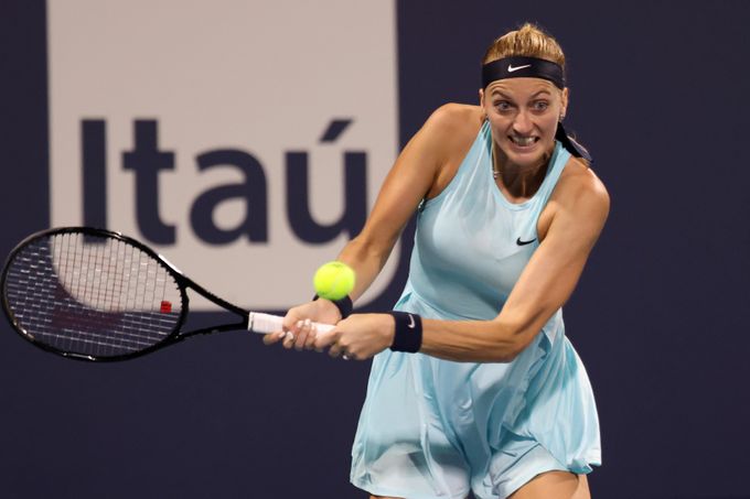 Češky v Charlestonu opět neuspějí, Kvitová padla s 91. hráčkou světa Češky v Charlestonu opět neuspějí, Kvitová padla s 91. hráčkou světa