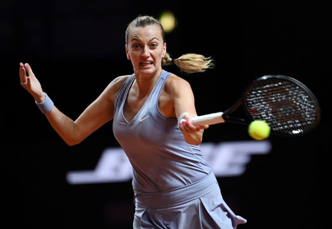 Kvitová jde v Madridu dál, vzdala jí Bouzková. Vyzve přemožitelku Vondroušové Kvitová jde v Madridu dál, vzdala jí Bouzková. Vyzve přemožitelku Vondroušové