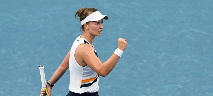 Barbora Krejčíková si na turnaji v Sydney zahraje o titul