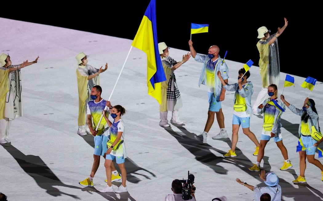 Na stížnost ukrajinských sportovců, kteří si nepřejí účast ruských a běloruských sportovců na LOH v Paříži, se od šéfa Mezinárodního olympijského výboru Thomase Bacha valí kritika