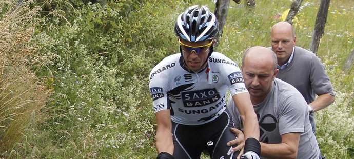Alberto Contador se na Tour zatím drží zpátky, v Alpách chystá frontální útok