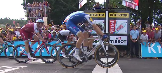Marcel Kittel vyhrál sedmou etapu Tour de France o milimetr