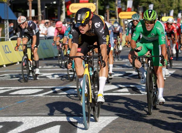 Wout van Aert vyhrál nejslavnější spurt Tour de France Wout van Aert vyhrál nejslavnější spurt Tour de France