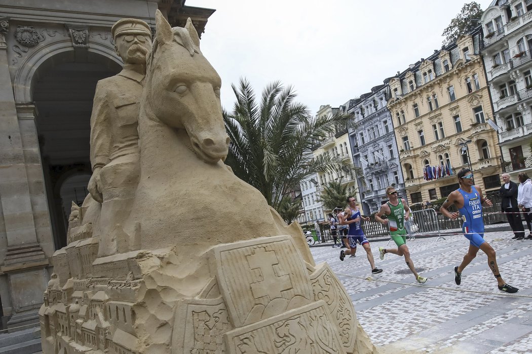 Karlovy Vary pořádají již třetí ročník mezinárodního závodu CITY TRIATHLON.