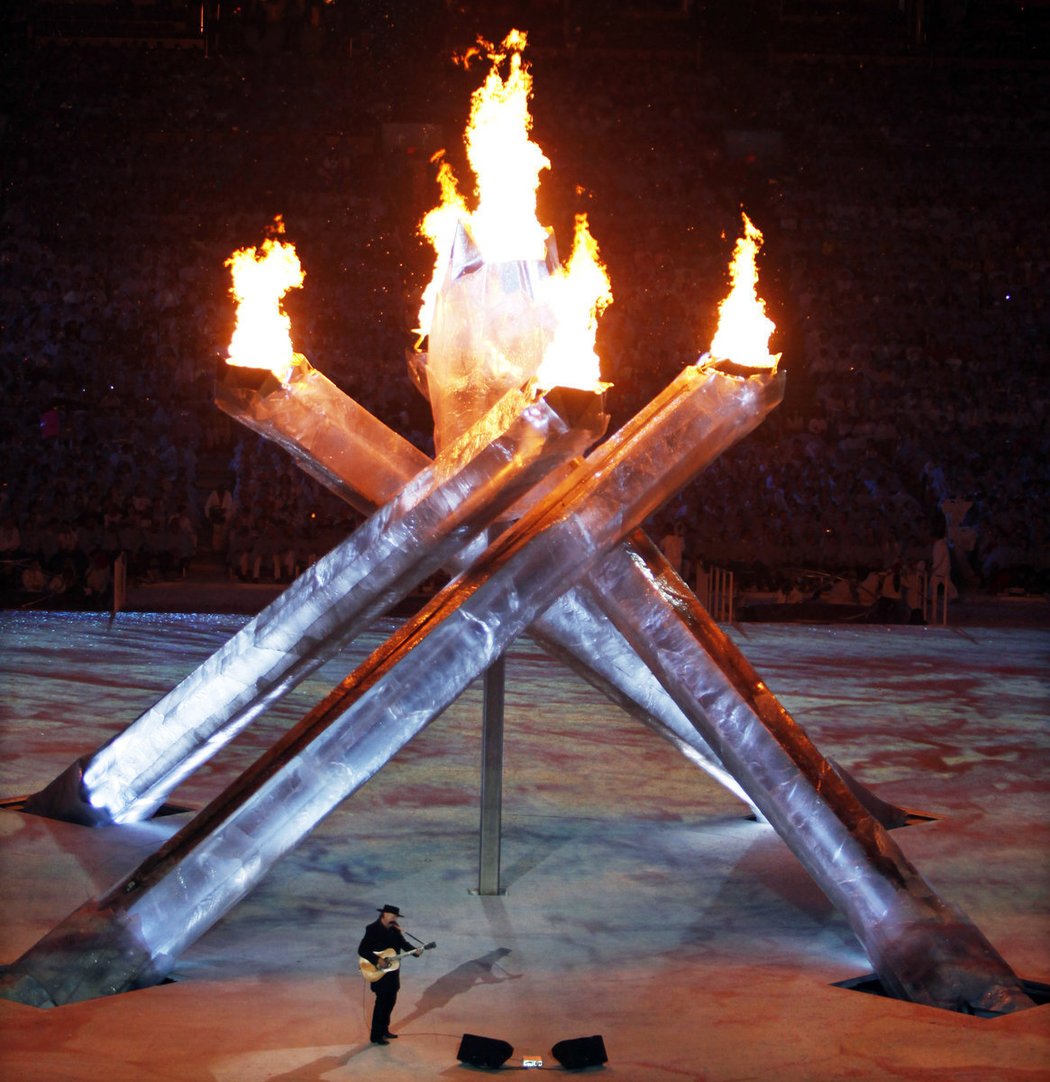 Za Neilem Youngem ještě hoří olympijský oheň...