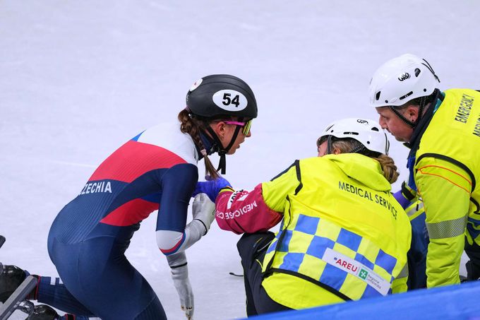 ONLINE 14. dne ZOH: Pád Češky v short tracku, čtvrtfinálovou jízdu nedokončila ONLINE 14. dne ZOH: Pád Češky v short tracku, čtvrtfinálovou jízdu nedokončila