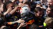 Max Verstappen slaví triumf v Montrealu