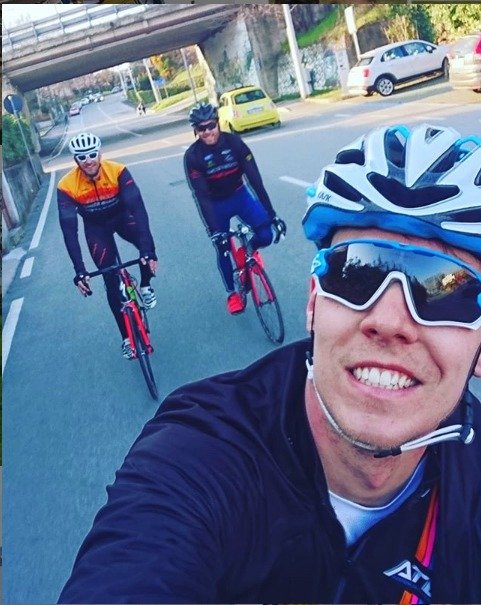 Selfie ze společného cyklistického tréninku se skifařem Ondřejem Synkem.