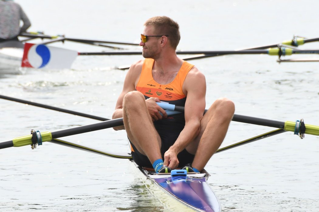 Ondřej Synek na skifu, na olympiádě ale hodlá jet s Jakubem Podrazilem