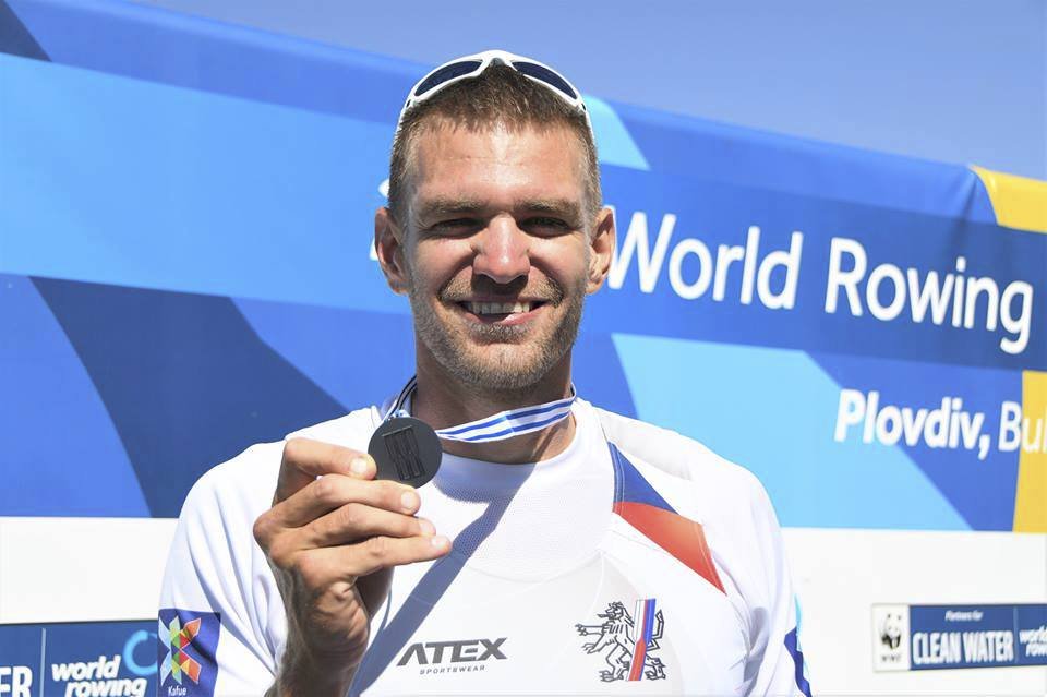 Ondřej Synek získal stříbro na mistrovství světa v Plovdivu a vybojoval svůj patnáctý cenný kov z velké akce.