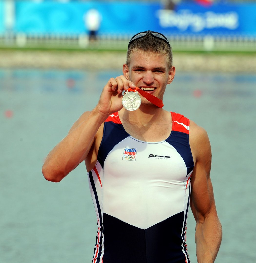 2008. Z olympijských her si Ondřej Synek poprvé přivezl stříbrnou medaili 