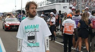 Pilot F1 Vettel řeší dilema: Opravdu je nutné cestovat a ničit životní prostředí?