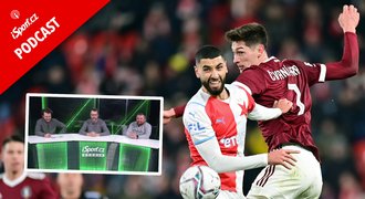 Dloubák: Platy v lize jdou dolů, Slavia snížila základ. Přeplatí ji Sparta?