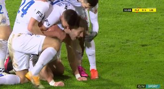 SESTŘIH: Plzeň - Liberec 0:2. Domácí hráli v deseti a přišli o tři body