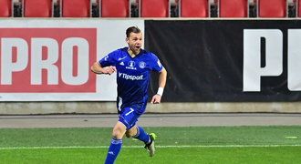 Breiteho gól Slavii neublížil: Chyby se nabalují, místo přerušení penalta
