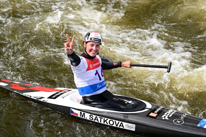 Druhá medailová radost pro pražské publikum. Satková brala stříbro, nestačila jen na legendu Druhá medailová radost pro pražské publikum. Satková brala stříbro, nestačila jen na legendu