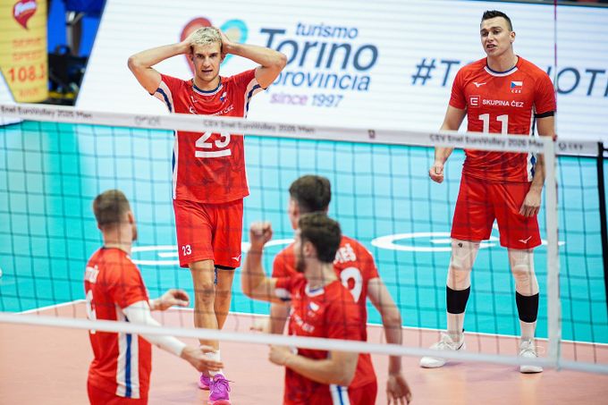 Pohádka z MS se opakovat nebude, volejbalisté končí v osmifinále. Co kontroverzní dvojdotek? Pohádka z MS se opakovat nebude, volejbalisté končí v osmifinále. Co kontroverzní dvojdotek?