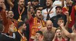 Turečtí fanoušci v zápase volejbalistů Galatasaray proti Karlovarsku