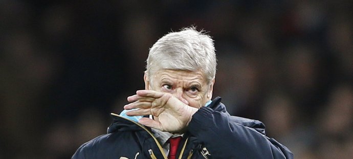 Trenér Sam Allardyce ve své autobiografii tvrdě zkritizoval kouče Arsenalu Arséna Wengera
