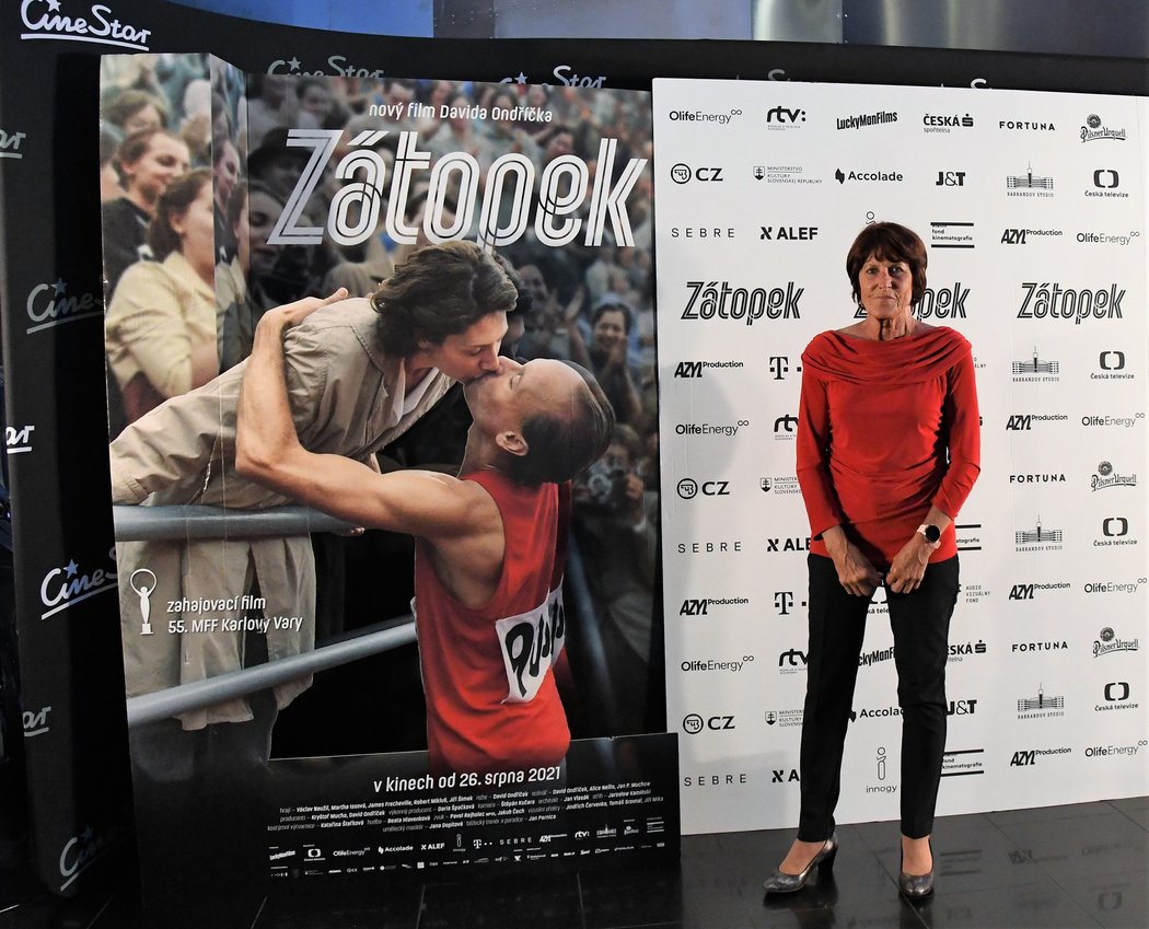 Jarmila Kratochvílová dorazila na premiéru filmu Zátopek