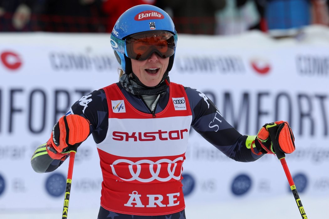 Americká hvězda Mikaela Shiffrinová vyrovnala historický rekord Ingemara Stenmarka