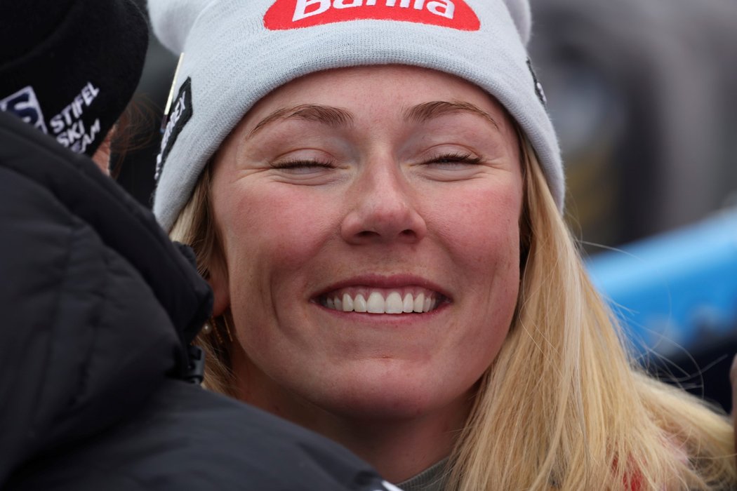 Mikaela Shiffrinová se po vyrovnání rekordu Ingemara Stenmarka neubránila ani slzám