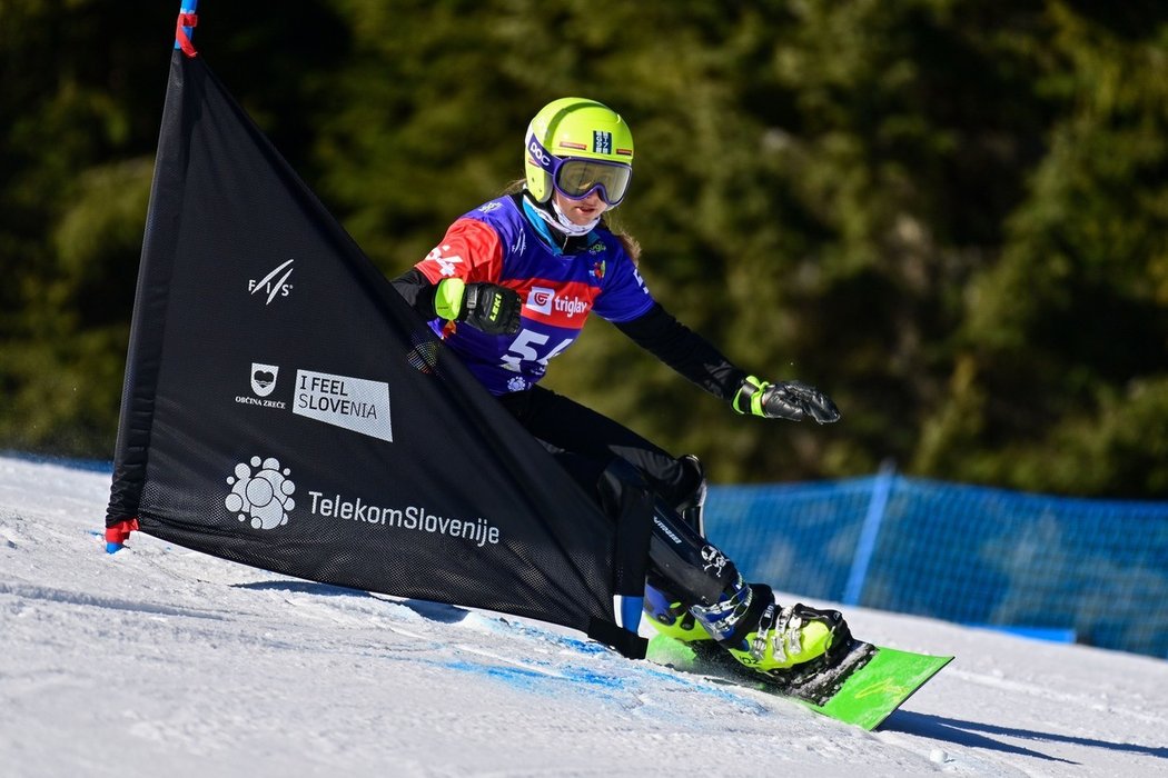 Alpská snowboardistka Klára Šonková o sobě dává vědět