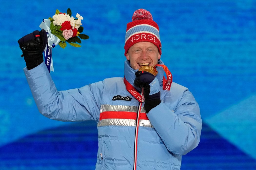 Úspěšný norský biatlonista Johannes Thingnes Bö na olympiádě v Číně