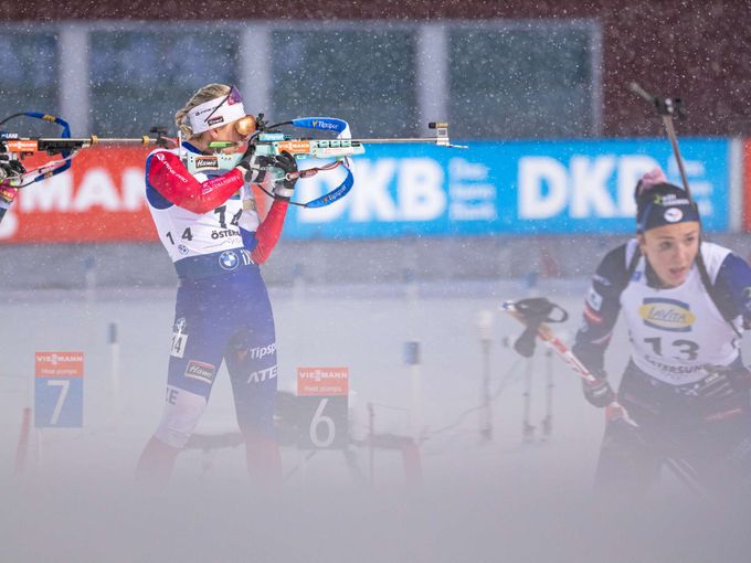 Biatlon ONLINE: Charvátová minula poslední terč. Nejlepší Hornig na 22. místě Biatlon ONLINE: Charvátová minula poslední terč. Nejlepší Hornig na 22. místě