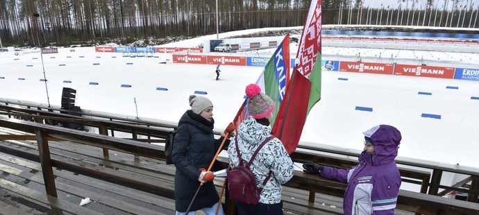 Fanoušci sice dorazili do Kontiolahti na sprint mužů, kvůli obavám z koronaviru ale nakonec museli areál opustit