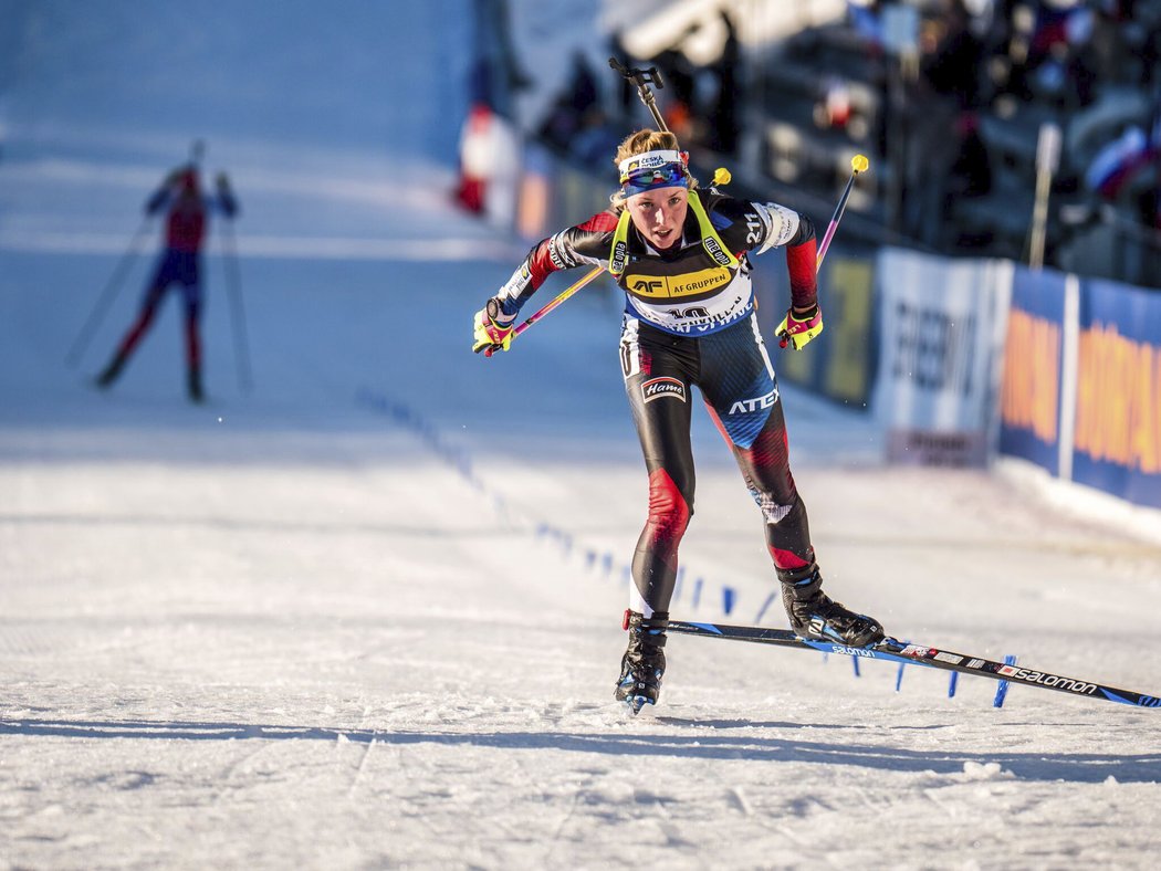 Markétě Davidové sprint v Oslu příliš nevyšel, po třech chybách na střelnici skončila mimo bodované pozice na 42. místě