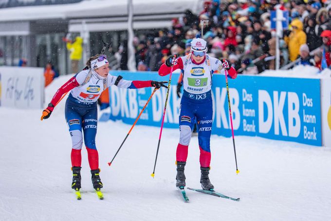 Biatlon ONLINE: Fantastická jízda! Češky ve štafetě nechybují a jedou o medaili Biatlon ONLINE: Fantastická jízda! Češky ve štafetě nechybují a jedou o medaili
