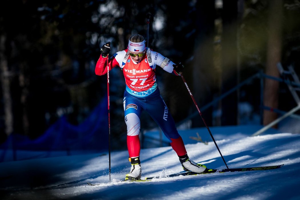 Lucie Charvátová se v individuálním závodu v Östersundu blýskla 26. místem