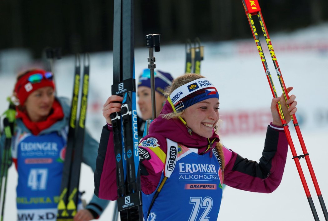 Markéta Davidová vybojovala v prvním individuálním závodě sezony bronz ve slovinské Pokljuce