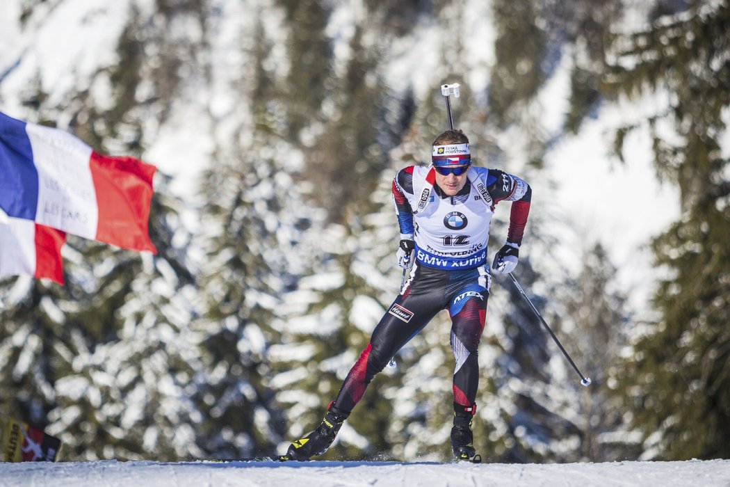 I s čistou střelbou dojel Ondřej Moravec ve čtvrtečním sprintu v Ruhpoldingu na 31. místě. Jak si společně s kolegy povede ve štafetě?