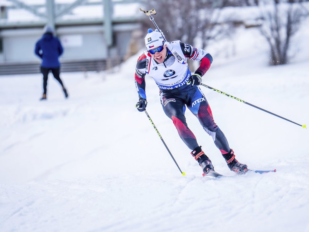 Michal Krčmář jako jediný český závodník startoval v sobotní stíhačce v americkém Soldier Hollow, do závodu vystartoval z 26. místa po sprintu