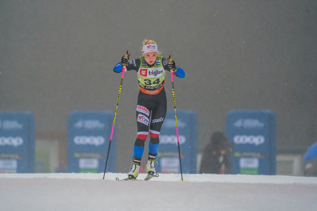Běžkyně na lyžích Kateřina Janatová během sprintu v Planici, kde obsadila 22. místo