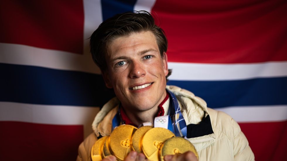 Johannes Hösflot Klaebo dosáhl na fantastickou bilanci na ZOH 2026: šest závodů, šest zlatých medailí!